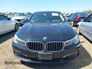 2019 BMW 7 Series 740i с VIN WBA7E2C50KB216826, выставлен на аукционе IAAI как лот 39659011 с пробегом Не указан миль и . История ставок и продаж доступна на DreamBid. Изображение 12.