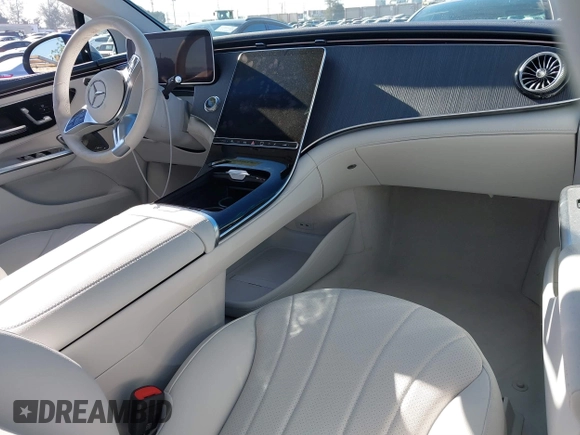 2024 Mercedes-Benz EQE 350+ z VIN W1KEG2BB3RF059619, wystawiony jako IAAI lot #41865785 z przebiegiem 790 mil mil oraz . Historia ofert i sprzedaży dostępna na DreamBid. Obrazek 5.