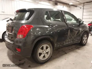2019 Chevrolet Trax LS with VIN 3GNCJKSB4KL214510, listed as a IAAI auction lot 40640607 with 128,037 mi miles. Bid and sale history available at carsss.com. Image 4.