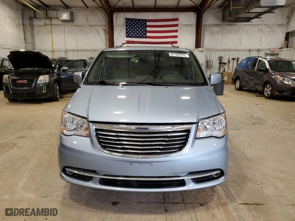2013 Chrysler Town & Country Touring with VIN 2C4RC1BGXDR603998, listed as a Copart auction lot 52190375 with 126,068 mi miles and Clean Title. Bid and sale history available at carsss.com. Image 5.