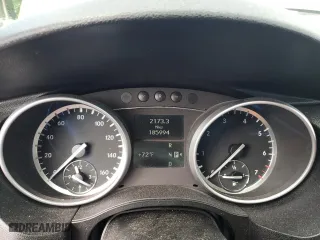 2011 Mercedes-Benz R-Class R 350 with VIN 4JGCB6FE1BA125949, listed as a Copart auction lot 68250894 with 185,994 mi miles and Clean Title. Bid and sale history available at carsss.com. Image 9.