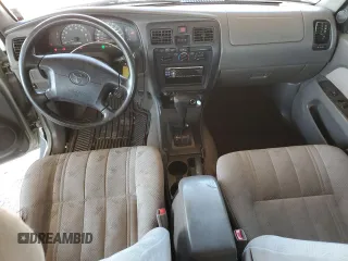 2002 Toyota 4Runner SR5 z VIN JT3GN86R520247946, wystawiony jako Copart lot #53468065 z przebiegiem 216 120 mil mil oraz Szkoda całkowita • Salvage title. Historia ofert i sprzedaży dostępna na DreamBid. Obrazek 8.