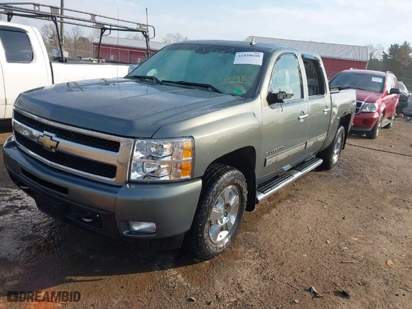 2011 Chevrolet Silverado 1500 LTZ with VIN 3GCPKTE36BG148598, listed as a IAAI auction lot 41828648 with 194,584 mi miles. Bid and sale history available at carsss.com. Image 2.