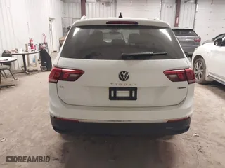2022 Volkswagen Tiguan SE with VIN 3VV2B7AX0NM037109, listed as a IAAI auction lot 41727503 with 37,637 mi miles. Bid and sale history available at carsss.com. Image 16.