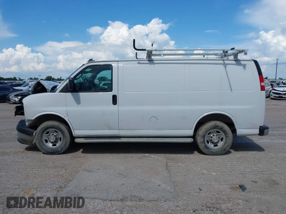 2021 Chevrolet Express Cargo with VIN 1GCWGAFP5M1258210, listed as a IAAI auction lot 42378121 with 50,438 mi miles and . Bid and sale history available at DreamBid. Image 14.
