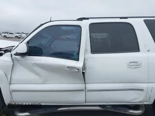 2002 Chevrolet Suburban LS with VIN 3GNEC16Z72G349364, listed as a IAAI auction lot 42423290 with Not provided miles and . Bid and sale history available at DreamBid. Image 15.