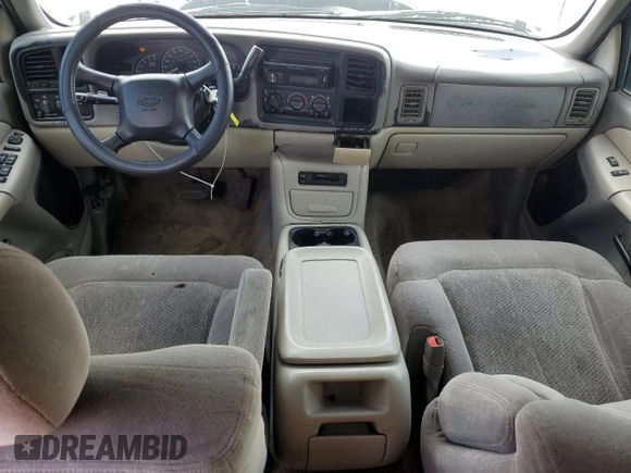 2000 Chevrolet Suburban LS with VIN 3GNEC16T3YG112424, listed as a Copart auction lot 48771605 with 242,592 mi miles and Clean title. Bid and sale history available at DreamBid. Image 8.