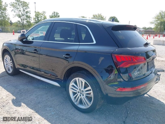 2018 Audi Q5 Premium Plus with VIN WA1BNAFYXJ2146855, listed as a IAAI auction lot 40171757 with 35,458 mi miles. Bid and sale history available at carsss.com. Image 3.