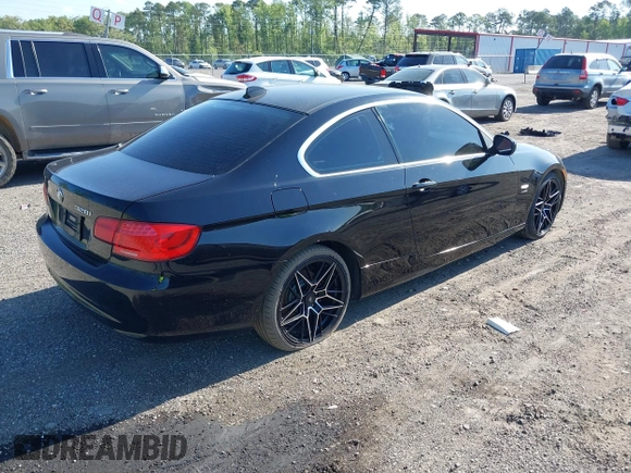 2013 BMW 3 Series 328i xDrive with VIN WBAKF5C51DJ297708, listed as a IAAI auction lot 41736962 with 113,064 mi miles. Bid and sale history available at carsss.com. Image 4.