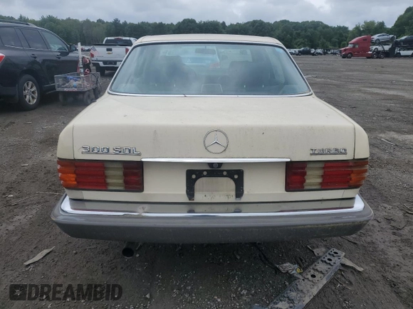1987 Mercedes-Benz 300 SDL z VIN WDBCB25D8HA344663, wystawiony jako Copart lot #61380085 z przebiegiem 192 685 mil mil oraz Czysty tytuł • Clean title. Historia ofert i sprzedaży dostępna na DreamBid. Obrazek 6.
