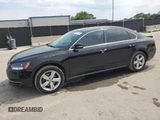 2013 Volkswagen Passat SE z VIN 1VWBH7A34DC107668, wystawiony jako Copart lot #58321205 z przebiegiem 126 322 mil mil oraz Szkoda całkowita • Salvage title. Historia ofert i sprzedaży dostępna na DreamBid. Obrazek 1.