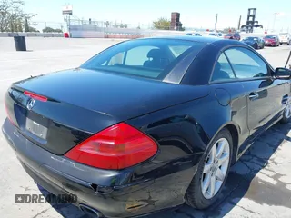 2003 Mercedes-Benz SL 500 z VIN WDBSK75F23F015866, wystawiony jako IAAI lot #42415510 z przebiegiem 141 049 mil mil oraz . Historia ofert i sprzedaży dostępna na DreamBid. Obrazek 6.
