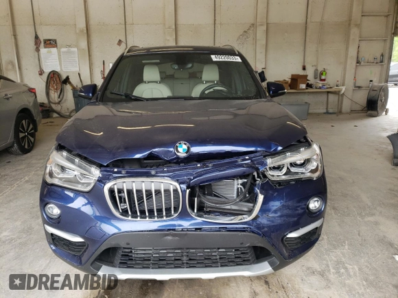 2018 BMW X1 xDrive28i with VIN WBXHT3C30J3H33429, listed as a Copart auction lot 49220033 with 28,916 mi miles. Bid and sale history available at carsss.com. Image 5.