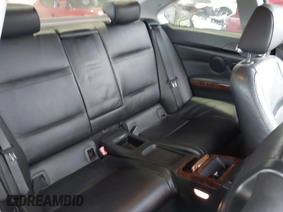 2007 BMW 3 Series 328xi with VIN WBAWC33517PD05082, listed as a IAAI auction lot 38964569 with 76,404 mi miles and . Bid and sale history available at DreamBid. Image 8.