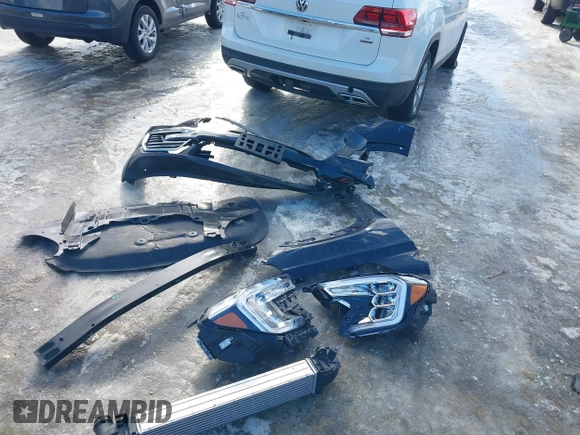 2024 GMC Terrain SLE с VIN 3GKALTEG2RL343626, выставлен на аукционе IAAI как лот 41455076 с пробегом 2 364 миль миль и . История ставок и продаж доступна на DreamBid. Изображение 12.