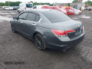 2012 Honda Accord EX-L z VIN 1HGCP3F82CA011928, wystawiony jako IAAI lot #42522409 z przebiegiem 203 181 mil mil oraz . Historia ofert i sprzedaży dostępna na DreamBid. Obrazek 3.
