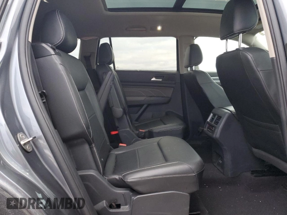 2021 Volkswagen Atlas SEL R-Line z VIN 1V2SR2CA5MC589807, wystawiony jako Copart lot #89106905 z przebiegiem 62 864 mil mil oraz Szkoda całkowita • Salvage title. Historia ofert i sprzedaży dostępna na DreamBid. Obrazek 11.