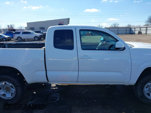 2022 Toyota Tacoma SR с VIN 3TYRX5GN8NT046105, выставлен на аукционе IAAI как лот 41405892 с пробегом 112 340 миль миль и . История ставок и продаж доступна на DreamBid. Изображение 14.