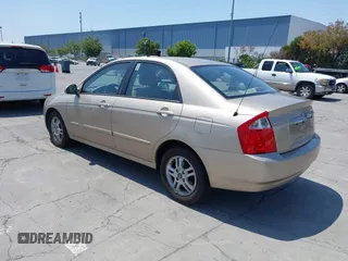 2005 Kia Spectra LX z VIN KNAFE122355118194, wystawiony jako IAAI lot #42454058 z przebiegiem 125 456 mil mil oraz . Historia ofert i sprzedaży dostępna na DreamBid. Obrazek 3.