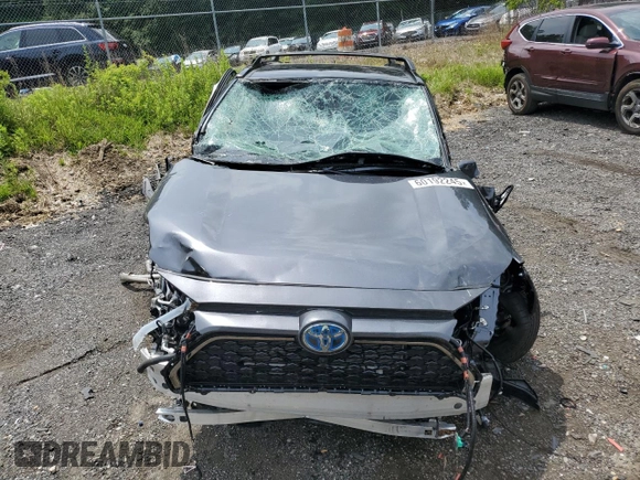 2024 Toyota RAV4 XSE with VIN JTMFB3FV5RD220992, listed as a Copart auction lot 60192245 with Not provided miles and Salvage title. Bid and sale history available at DreamBid. Image 5.