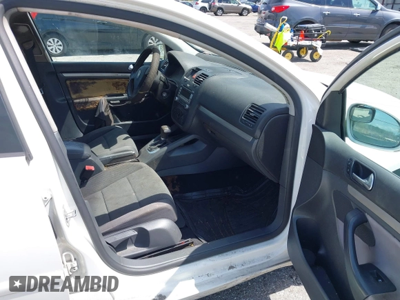 2008 Volkswagen Rabbit S with VIN WVWDB71K78W338038, listed as a IAAI auction lot 41779015 with 172,696 mi miles and . Bid and sale history available at DreamBid. Image 5.