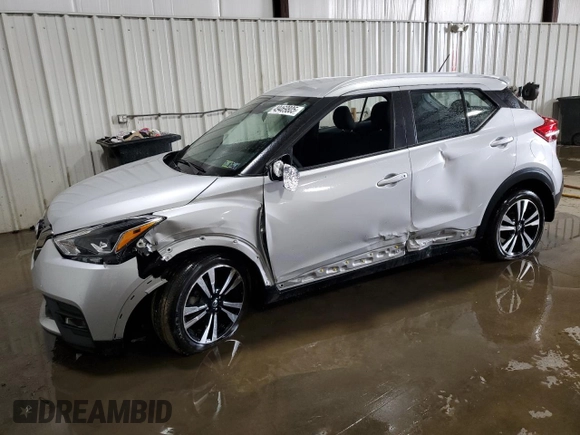 2020 Nissan Kicks SR with VIN 3N1CP5DV8LL524230, listed as a Copart auction lot 49469805 with 42,000 mi miles and Salvage Title. Bid and sale history available at carsss.com. Image 1.