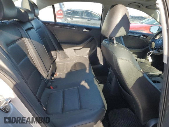 2016 Volkswagen Jetta Sedan 1.8T SEL with VIN 3VWL07AJ0GM225990, listed as a Copart auction lot 46104345 with 124,367 mi miles and Salvage Title. Bid and sale history available at carsss.com. Image 10.