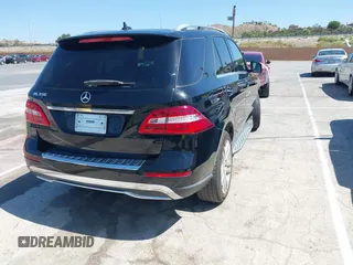 2015 Mercedes-Benz M 350 with VIN 4JGDA5JB3FA547130, listed as a IAAI auction lot 42379724 with 44,081 mi miles and . Bid and sale history available at DreamBid. Image 4.