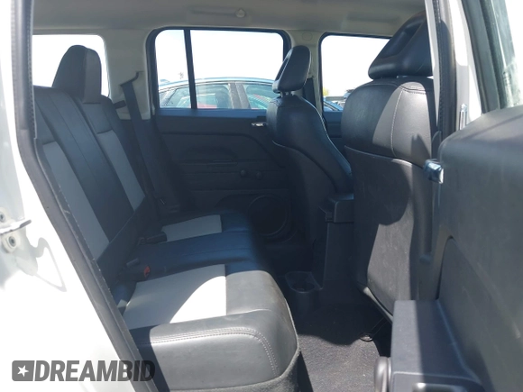 2008 Jeep Patriot Sport with VIN 1J8FT28098D722050, listed as a IAAI auction lot 42173974 with 125,343 mi miles and . Bid and sale history available at DreamBid. Image 8.