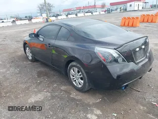 2013 Nissan Altima S with VIN 1N4AL2EP0DC172553, listed as a IAAI auction lot 41953948 with 127,715 mi miles and . Bid and sale history available at DreamBid. Image 3.