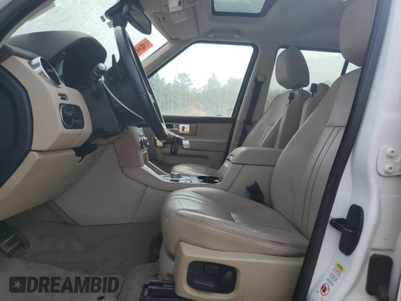2016 Land Rover LR4 HSE with VIN SALAG2V67GA806049, listed as a Copart auction lot 62897555 with 117,841 mi miles and Salvage title. Bid and sale history available at DreamBid. Image 7.