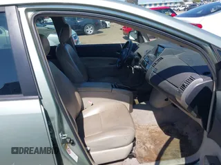 2008 Toyota Prius with VIN JTDKB20UX87740479, listed as a IAAI auction lot 42228331 with 186,095 mi miles and . Bid and sale history available at DreamBid. Image 5.