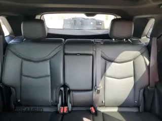 2022 Cadillac XT5 FWD Premium Luxury z VIN 1GYKNCRS7NZ101131, wystawiony jako Copart lot #56365065 z przebiegiem 74 168 mil mil oraz Szkoda całkowita • Salvage title. Historia ofert i sprzedaży dostępna na DreamBid. Obrazek 10.