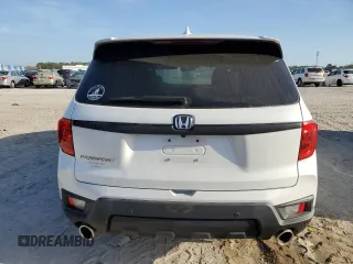 2022 Honda Passport EX-L z VIN 5FNYF7H58NB002422, wystawiony jako Copart lot #49114535 z przebiegiem 42 483 mil mil oraz Szkoda całkowita • Salvage title. Historia ofert i sprzedaży dostępna na DreamBid. Obrazek 6.