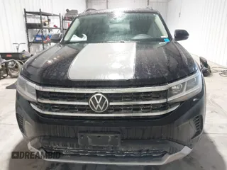 2021 Volkswagen Atlas 3.6L V6 SE w/Technology with VIN 1V2KR2CA7MC540494, listed as a IAAI auction lot 41562095 with 105,795 mi miles. Bid and sale history available at carsss.com. Image 12.