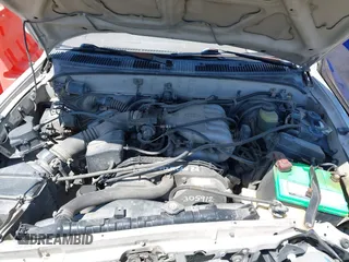 1996 Toyota 4Runner SR5 z VIN JT3HN86R8T0015119, wystawiony jako IAAI lot #42247649 z przebiegiem 379 333 mil mil oraz . Historia ofert i sprzedaży dostępna na DreamBid. Obrazek 10.