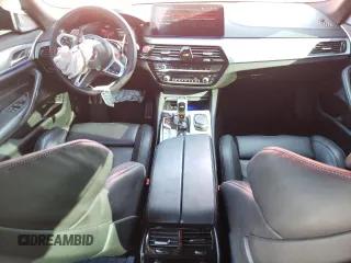 2021 BMW M5 z VIN WBS83CH02MCG02267, wystawiony jako Copart lot #79027694 z przebiegiem 40 791 mil mil oraz Szkoda całkowita • Salvage title. Historia ofert i sprzedaży dostępna na DreamBid. Obrazek 8.
