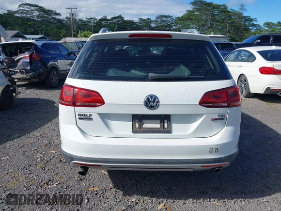 2017 Volkswagen Golf S с VIN 3VWH17AU0HM525270, выставлен на аукционе IAAI как лот 40931148 с пробегом Не указан миль и . История ставок и продаж доступна на DreamBid. Изображение 15.