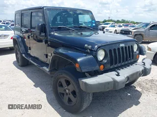 2007 Jeep Wrangler Unlimited Sahara with VIN 1J4GA59187L187656, listed as a IAAI auction lot 42554114 with 200,840 mi miles and . Bid and sale history available at DreamBid. Image 1.