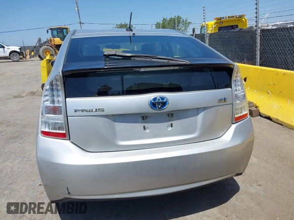 2011 Toyota Prius I with VIN JTDKN3DU8B0266944, listed as a IAAI auction lot 42164570 with 227,422 mi miles. Bid and sale history available at carsss.com. Image 16.