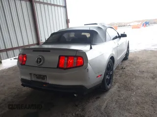 2011 Ford Mustang V6 with VIN 1ZVBP8EMXB5159321, listed as a IAAI auction lot 41451864 with 138,276 mi miles and . Bid and sale history available at DreamBid. Image 4.