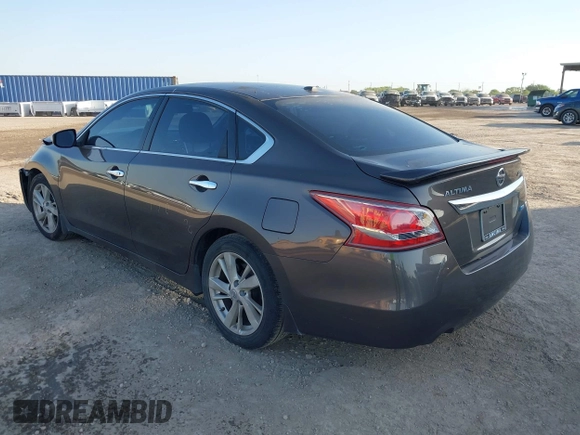 2013 Nissan Altima SV with VIN 1N4AL3AP3DN449874, listed as a IAAI auction lot 42003117 with 98,711 mi miles and . Bid and sale history available at carsss.com. Image 3.