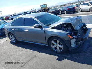 2013 Volkswagen Passat SE w/Sunroof with VIN 1VWBP7A35DC112333, listed as a IAAI auction lot 41718676 with 105,110 mi miles. Bid and sale history available at carsss.com. Image 14.