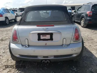 2008 MINI Convertible S с VIN WMWRH33508TU81576, выставлен на аукционе Copart как лот 60684675 с пробегом 145 344 миль миль и Списание • Salvage title. История ставок и продаж доступна на DreamBid. Изображение 6.