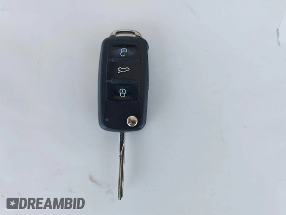 2014 Volkswagen Golf with VIN WVWDB7AJ4EW009705, listed as a IAAI auction lot 42495925 with 73,595 mi miles and . Bid and sale history available at DreamBid. Image 11.