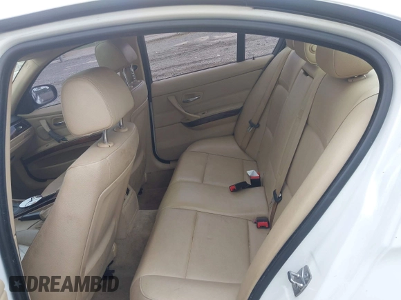2010 BMW 3 Series 328i with VIN WBAPH7C55AE129957, listed as a IAAI auction lot 42505749 with 170,893 mi miles and . Bid and sale history available at DreamBid. Image 8.