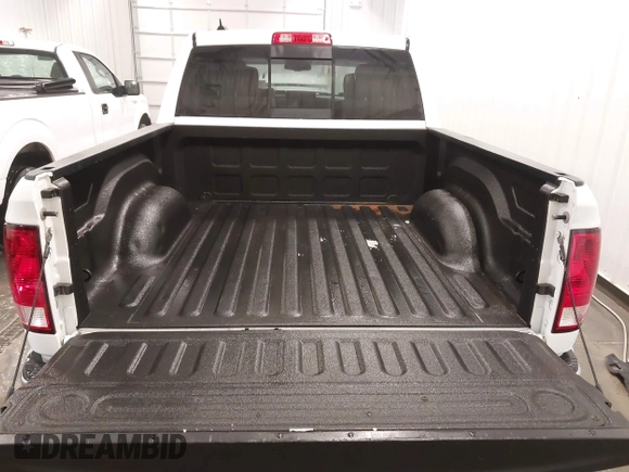 2017 Ram 1500 Big Horn z VIN 1C6RR7LG9HS674458, wystawiony jako IAAI lot #42115885 z przebiegiem 158 829 mil mil oraz . Historia ofert i sprzedaży dostępna na DreamBid. Obrazek 18.