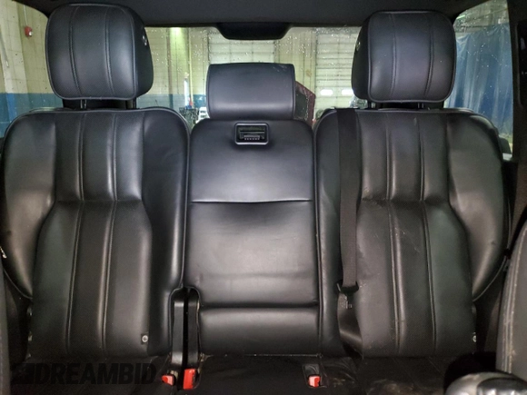 2010 Land Rover Range Rover SC z VIN SALMF1E47AA316386, wystawiony jako Copart lot #47885225 z przebiegiem 149 463 mil mil oraz Czysty tytuł • Clean title. Historia ofert i sprzedaży dostępna na DreamBid. Obrazek 10.