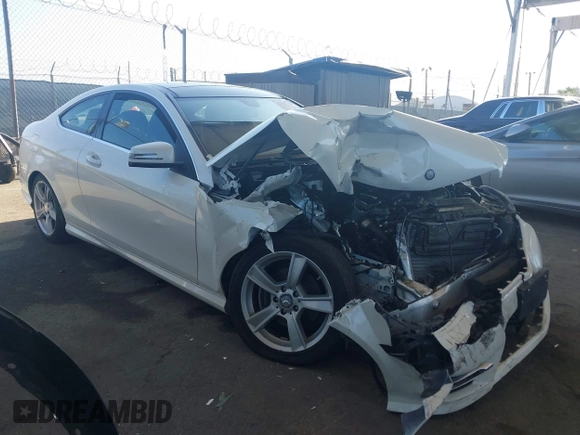 2013 Mercedes-Benz C 250 с VIN WDDGJ4HBXDG032143, выставлен на аукционе IAAI как лот 42517710 с пробегом Не указан миль и . История ставок и продаж доступна на DreamBid. Изображение 1.