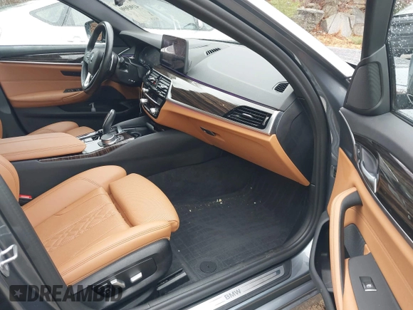 2021 BMW 5 Series 530i xDrive with VIN WBA13BJ05MWX32274, listed as a IAAI auction lot 41903090 with 43,729 mi miles and . Bid and sale history available at DreamBid. Image 5.
